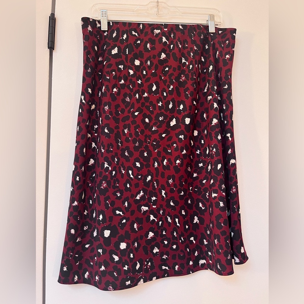 Loft Outlet Animal Print skirt